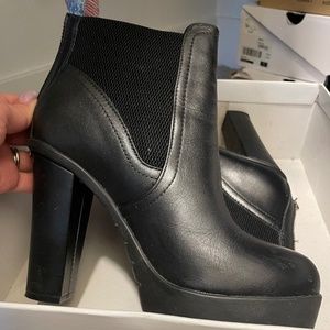 Steve Madden  boots